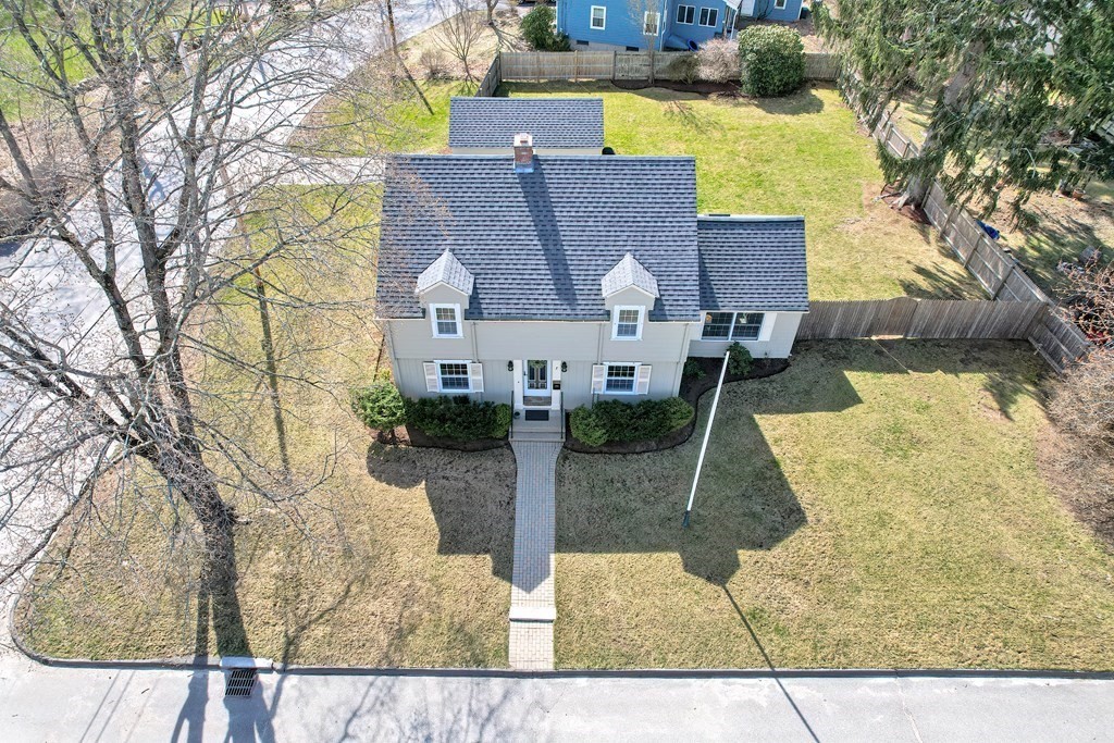 7 Windemere Road Worcester, MA 01602 - Photo 8 of 39 Gallery Image 8