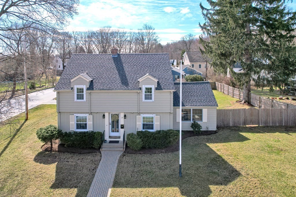 7 Windemere Road Worcester, MA 01602 - Photo 9 of 39 Gallery Image 9