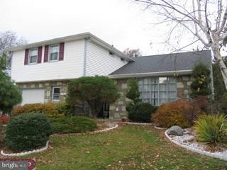 8702 Autumn Road Philadelphia, PA 19115 - Photo 1 of 6 Gallery Image 1