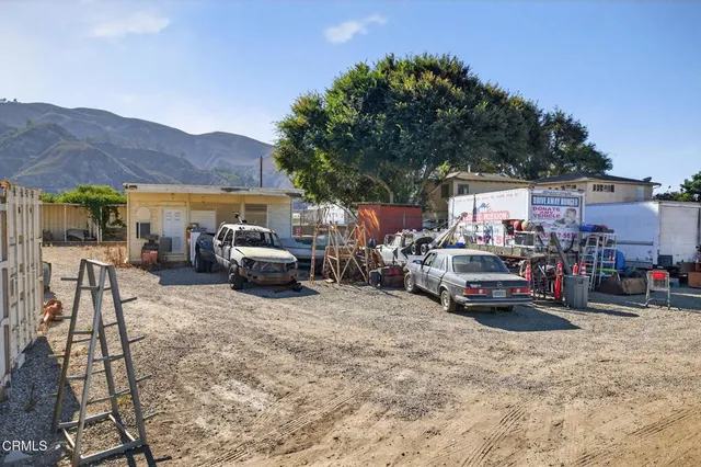$1,499,000 | 870 Corporation Street, Santa Paula, CA 93060