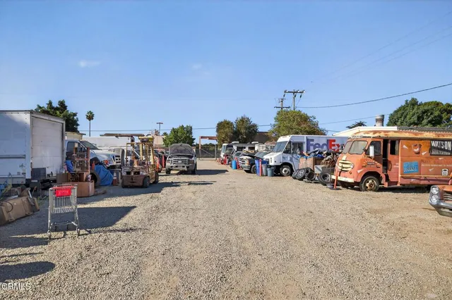 $1,499,000 | 870 Corporation Street, Santa Paula, CA 93060