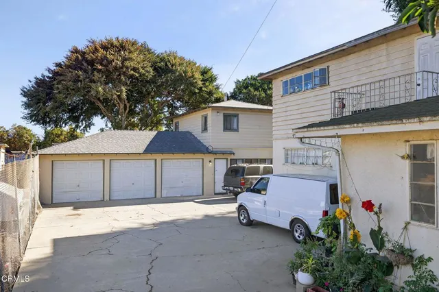 $1,499,000 | 870 Corporation Street, Santa Paula, CA 93060
