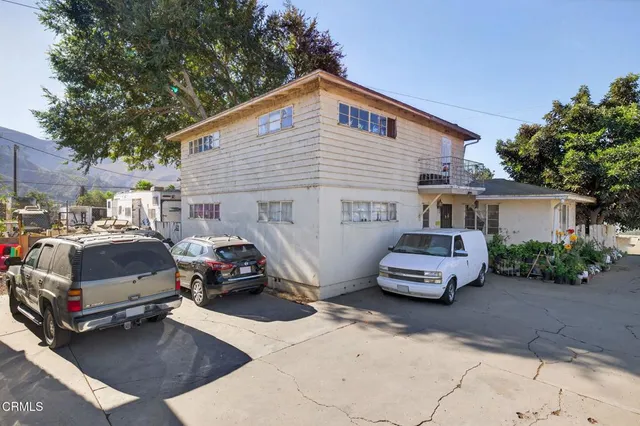 $1,499,000 | 870 Corporation Street, Santa Paula, CA 93060