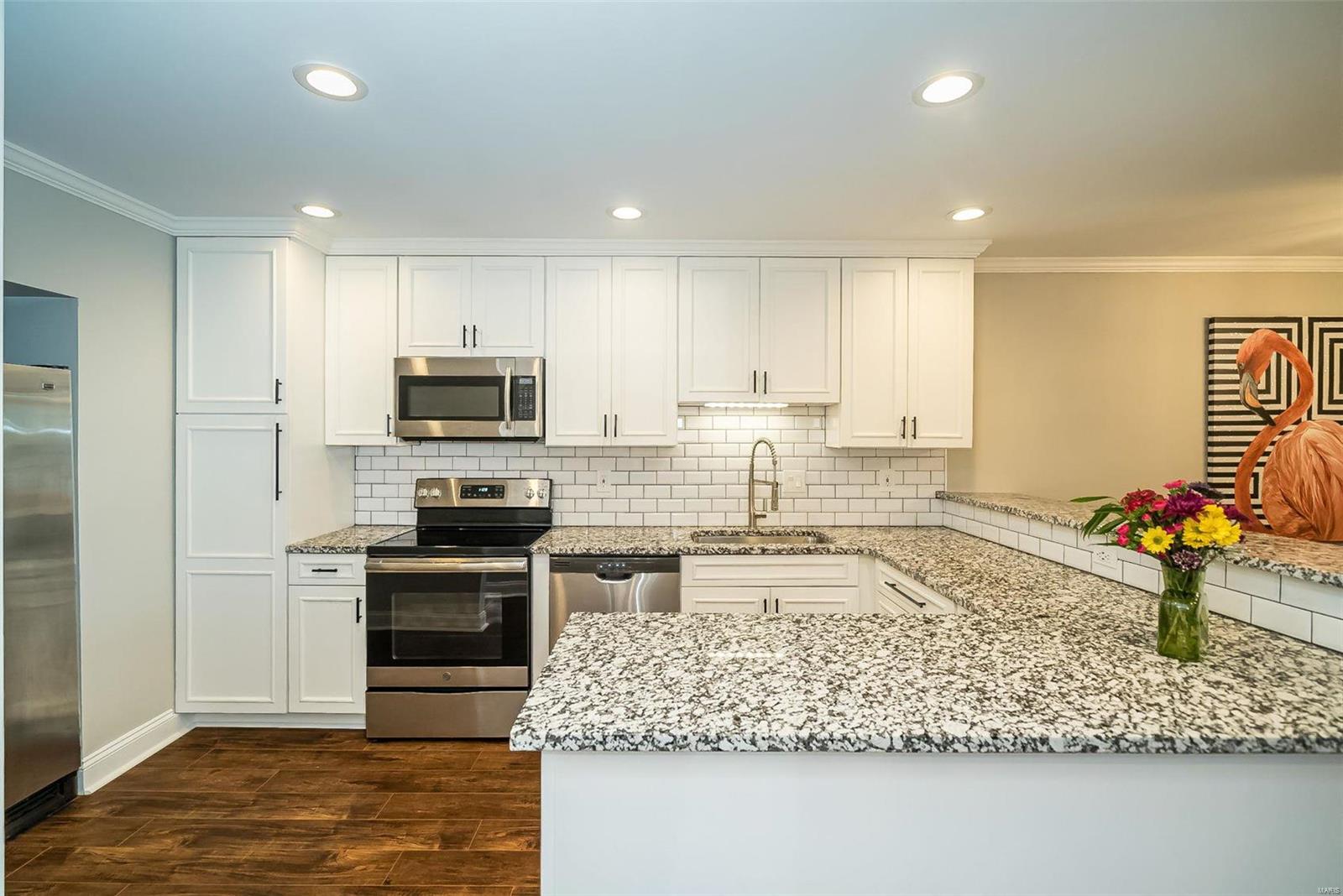 1340 Holgate Drive, Unit E2 Ballwin, MO 63021 - Photo 17 of 51