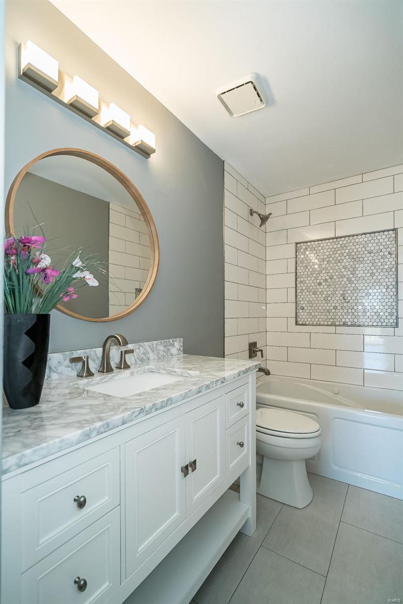 1340 Holgate Drive, Unit E2 Ballwin, MO 63021 - Photo 38 of 51