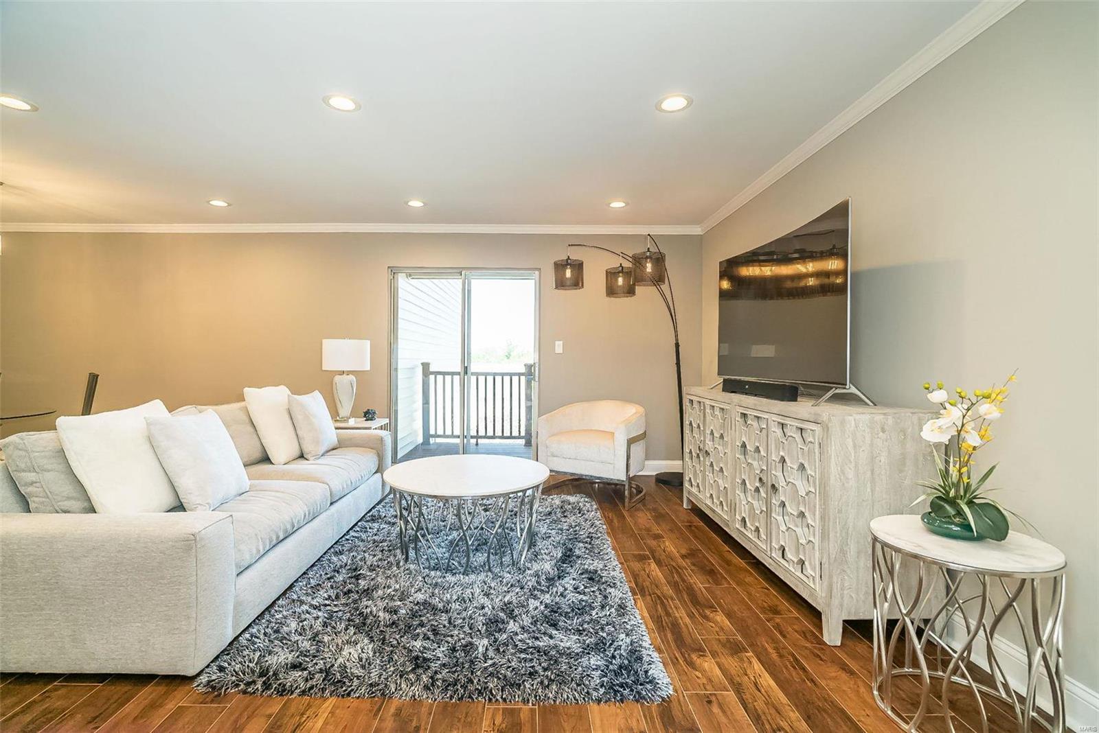 1340 Holgate Drive, Unit E2 Ballwin, MO 63021 - Photo 8 of 51