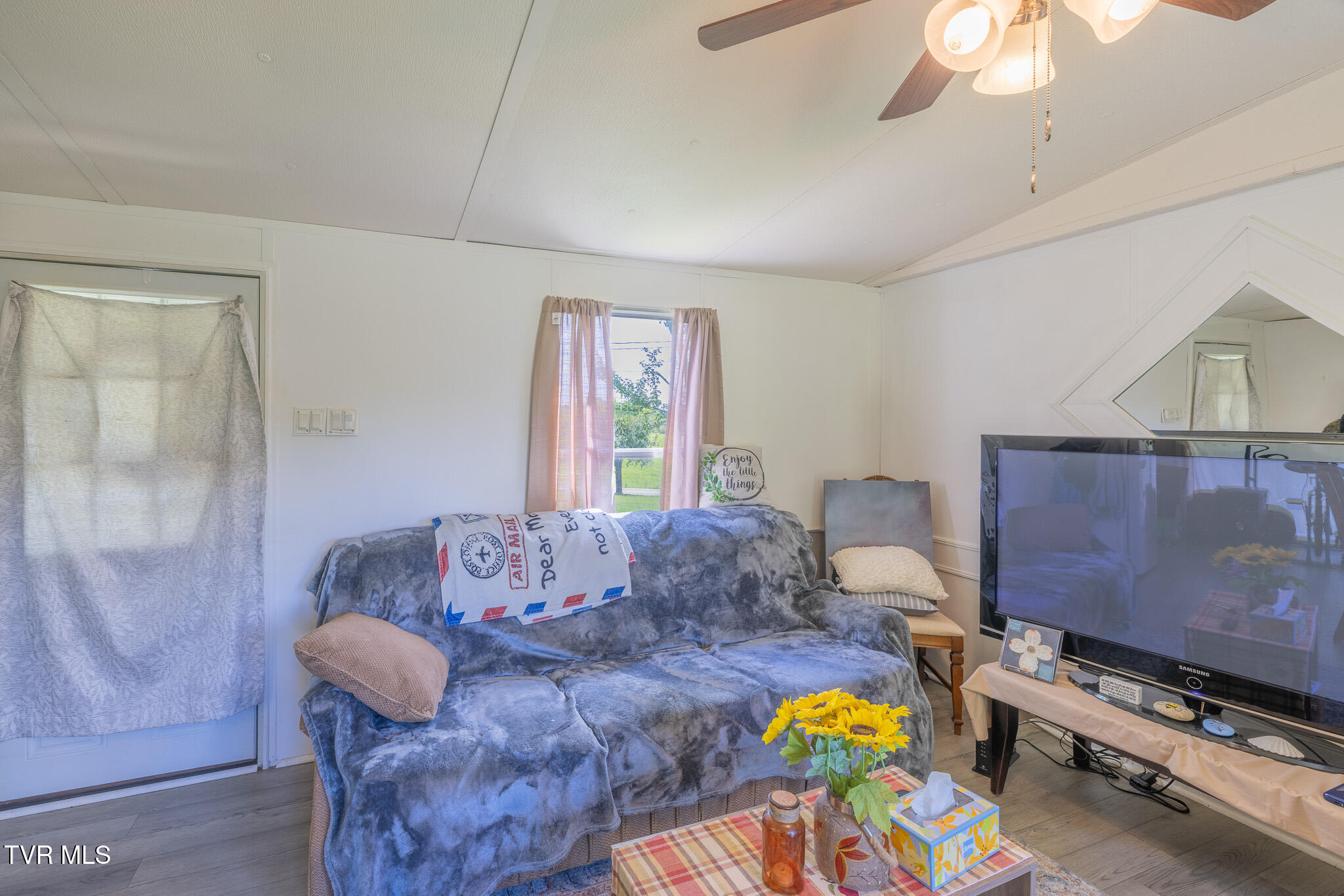 7680 Warrensburg Road Mosheim, TN 37818 - Photo 7 of 20 1R9A6423-HDR-2