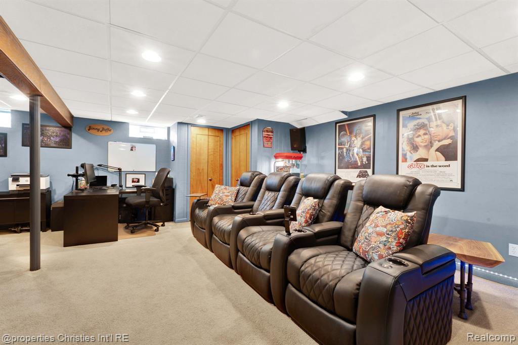 642 Whitney Drive Rochester Hills, MI 48307 - Photo 32 of 39