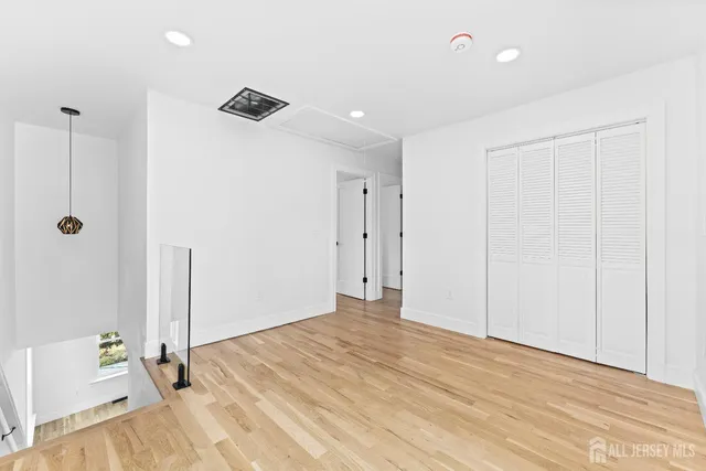 $599,999 | 577 South South Avenue South, Dunellen, NJ 08812