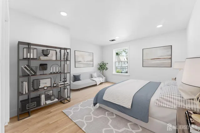 $599,999 | 577 South South Avenue South, Dunellen, NJ 08812