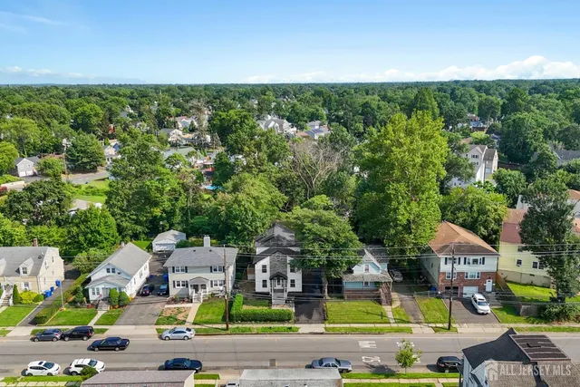 $599,999 | 577 South South Avenue South, Dunellen, NJ 08812