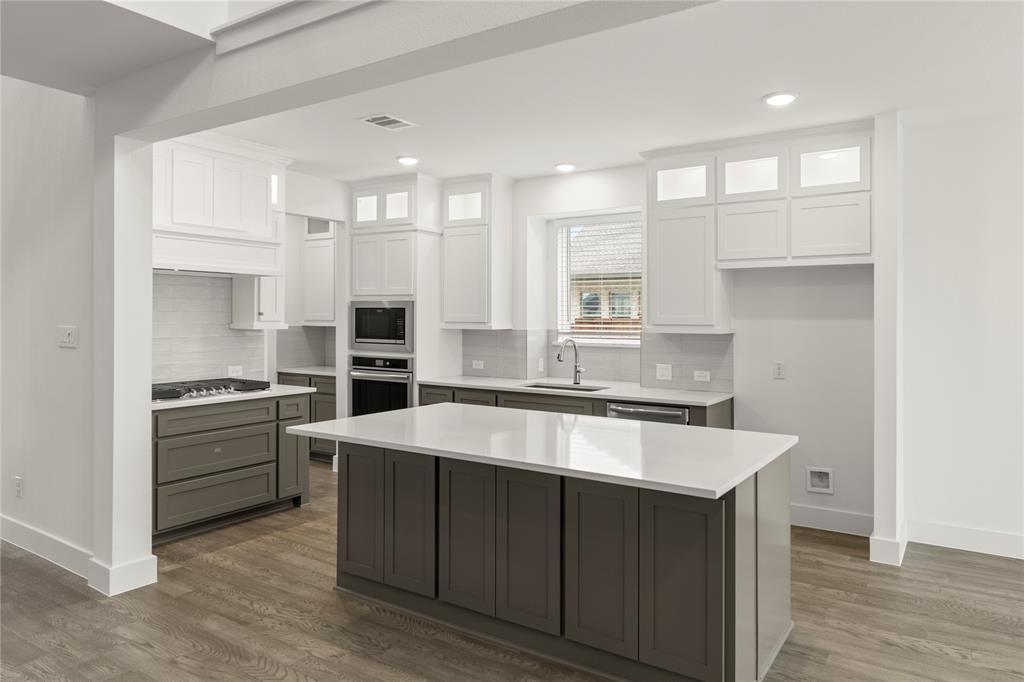 1313 Overton Street Frisco, TX 75036 - Photo 24 of 35 16. 1313 Overton - Kitchen (2)