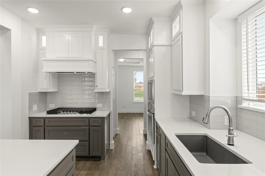 1313 Overton Street Frisco, TX 75036 - Photo 26 of 35 18. 1313 Overton - Kitchen (4)