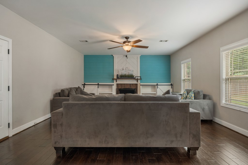 1107 Central Church Road Midland, GA 31820 - Photo 15 of 55 Family Room