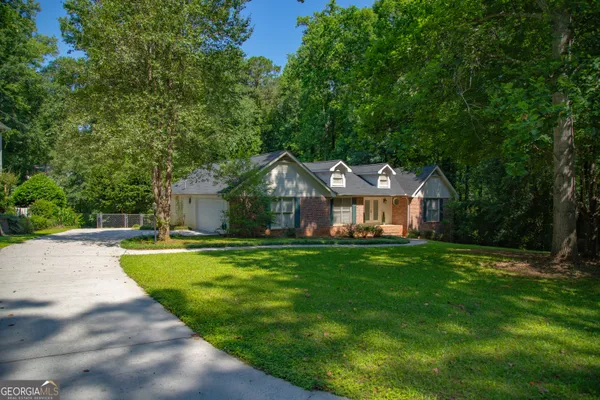 $352,500 | 30 Laurelwood Circle, Griffin, GA 30224