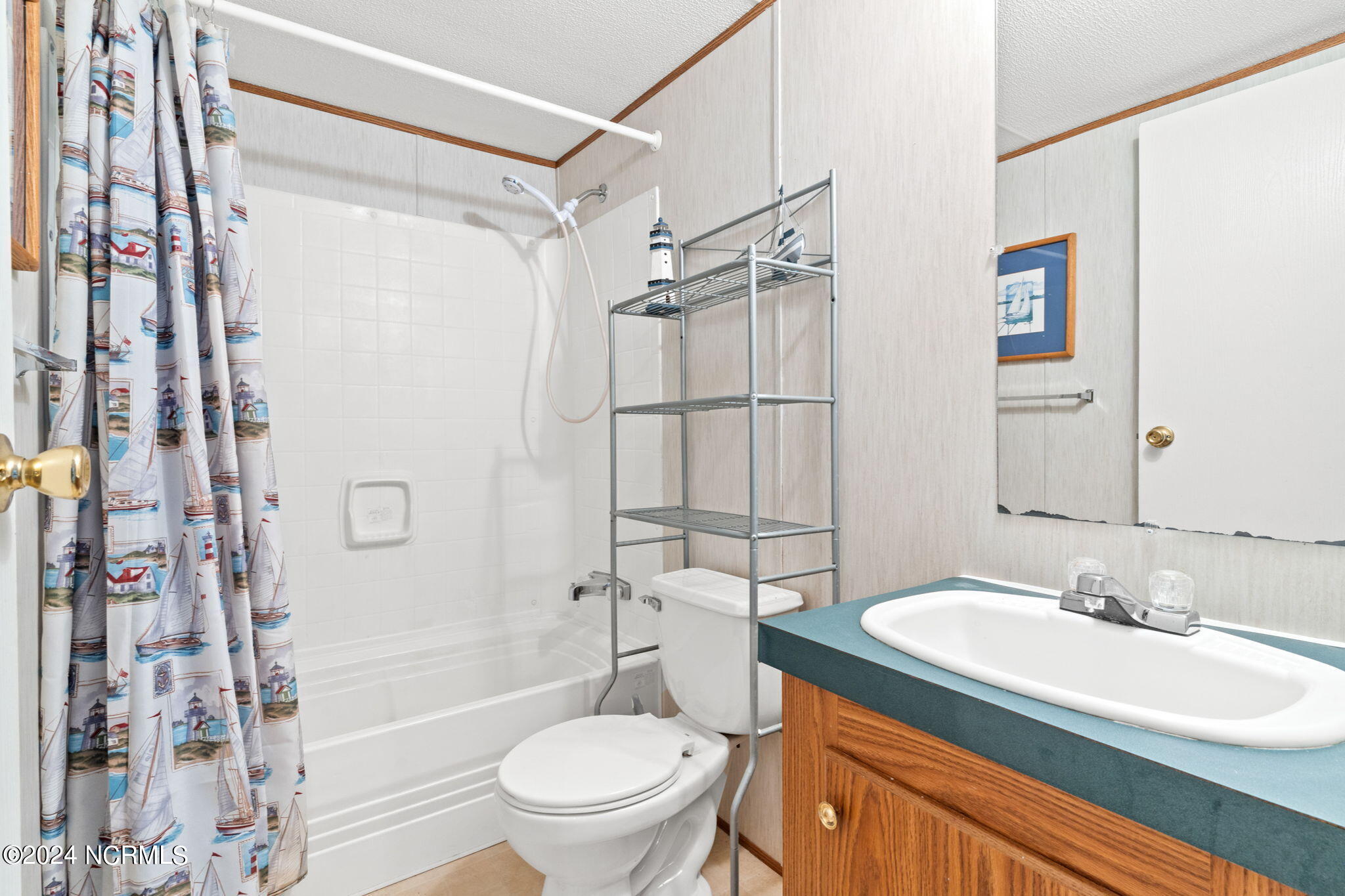 6323 Partridge Road Southwest Ocean Isle Beach, NC 28469 - Photo 38 of 45 Guest Full Bath