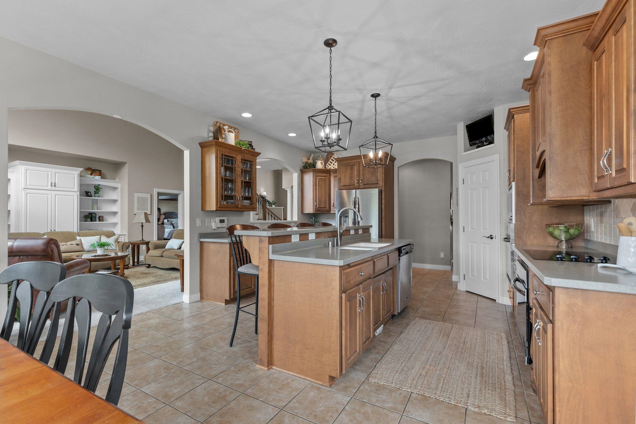 4916 Silentwind Way Appleton, WI 54913 - Photo 13 of 70
