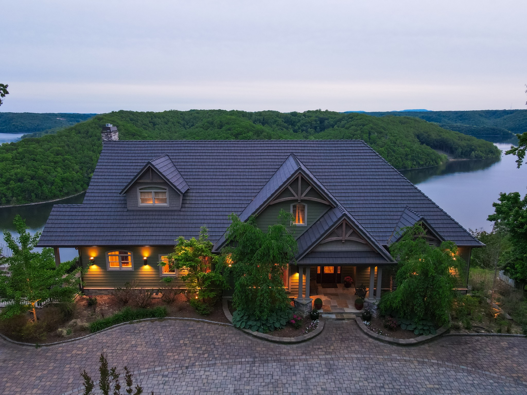 1000 Sunny Point Road, Baxter, TN 38544 Compass