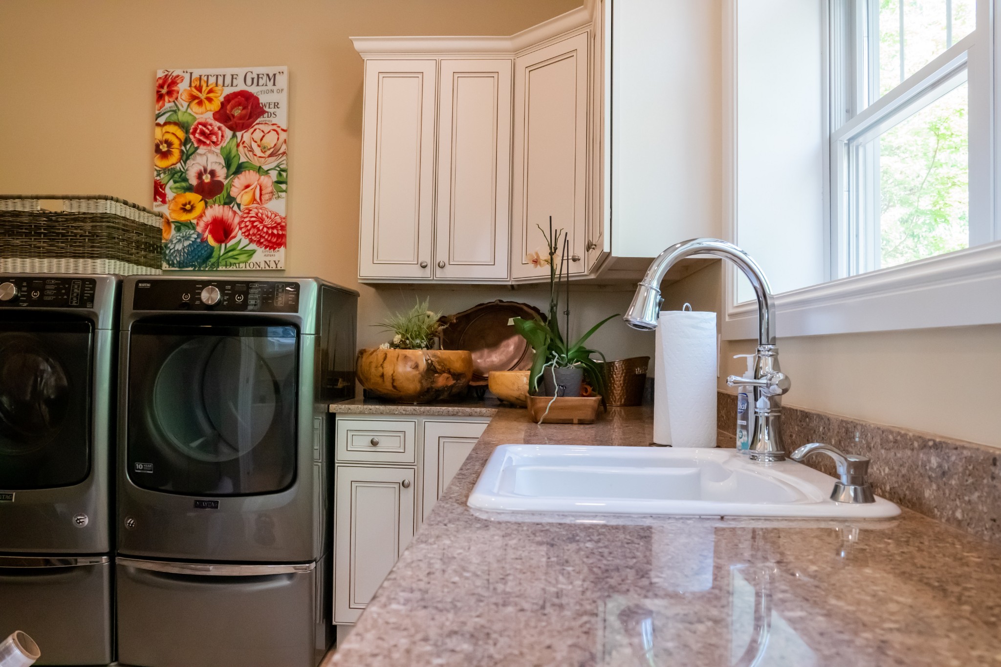 1000 Sunny Point Road Baxter, TN 38544 - Photo 35 of 58 a kitchen with stainless steel appliances granite countertop a refrigerator sink and stove