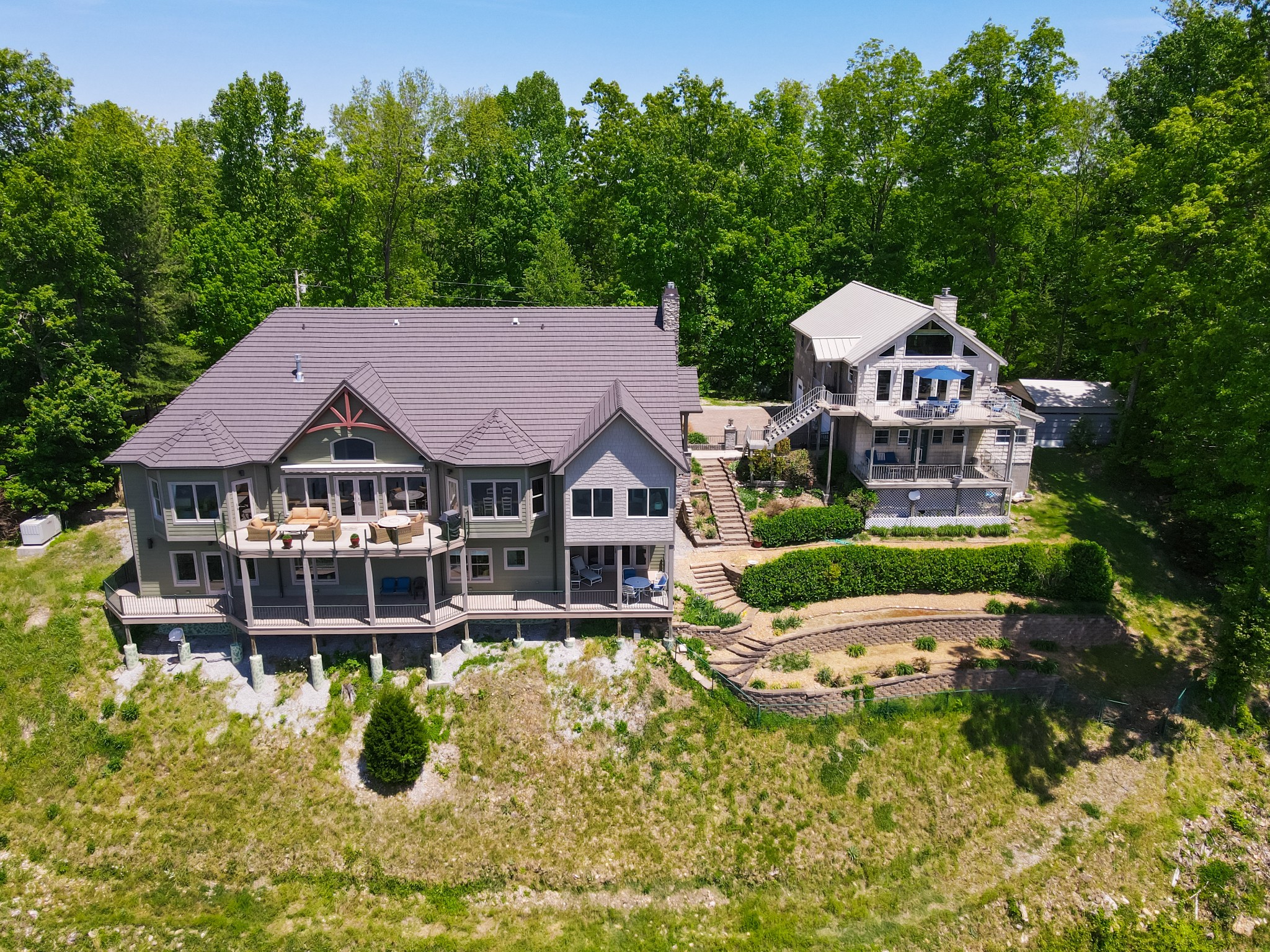 1000 Sunny Point Road Baxter, TN 38544 - Photo 8 of 58 an aerial view of a house with swimming pool and big yard