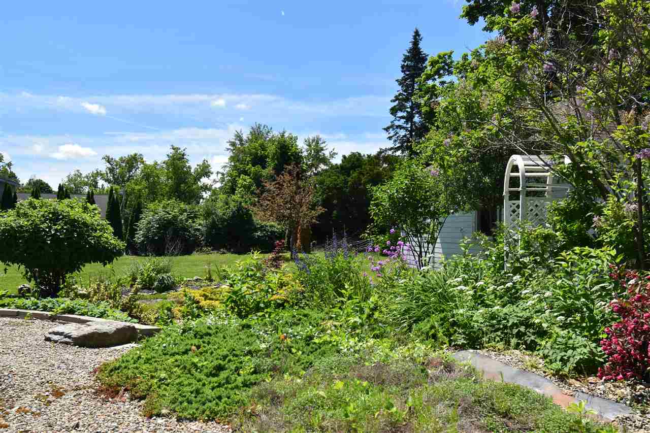 90 Jackson Avenue Rutland, VT 05701 - Photo 5 of 37