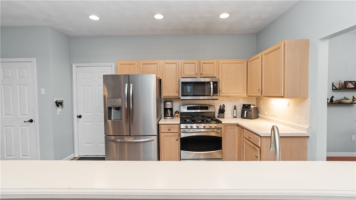 45 Cobblestone Terrace Coventry, RI 02816 - Photo 14 of 50