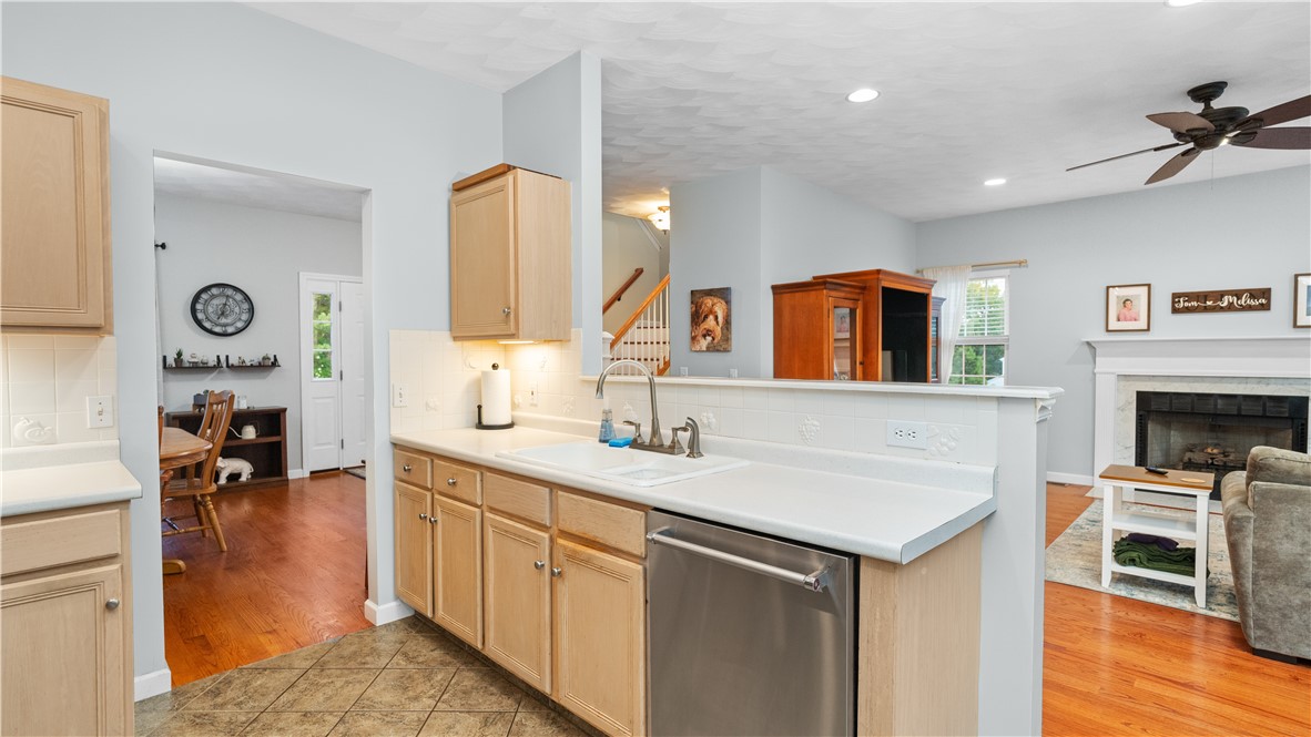 45 Cobblestone Terrace Coventry, RI 02816 - Photo 15 of 50