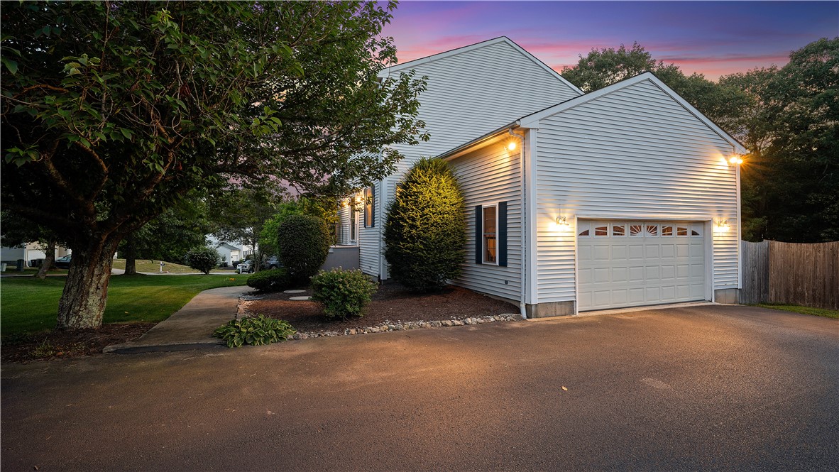 45 Cobblestone Terrace Coventry, RI 02816 - Photo 3 of 50