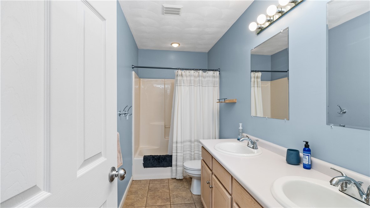 45 Cobblestone Terrace Coventry, RI 02816 - Photo 32 of 50