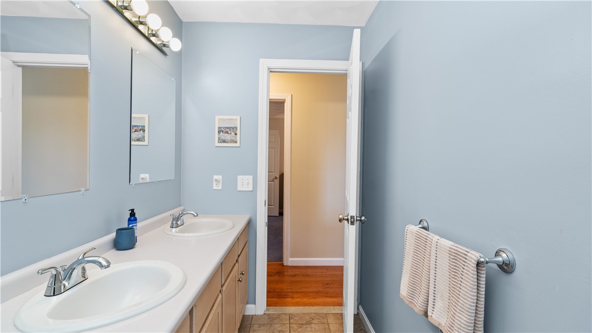 45 Cobblestone Terrace Coventry, RI 02816 - Photo 33 of 50