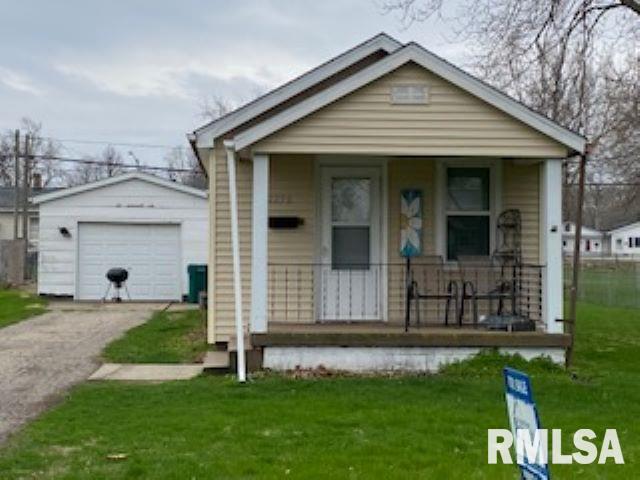 2256 Grandview Avenue Springfield, IL 62702 - Photo 1 of 11