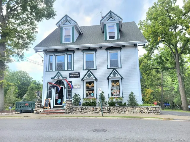 $479,900 | 205 Oriole Drive, Montgomery, NY 12549