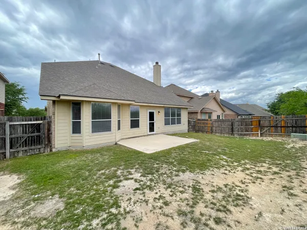 $2,495 | 6202 Diego Lane, San Antonio, TX 78253