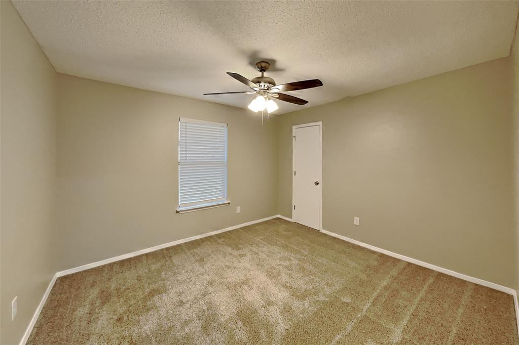 2503 Engleford Drive Arlington, TX 76015 - Photo 11 of 18