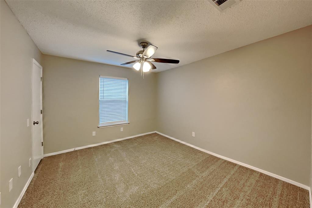 2503 Engleford Drive Arlington, TX 76015 - Photo 13 of 18