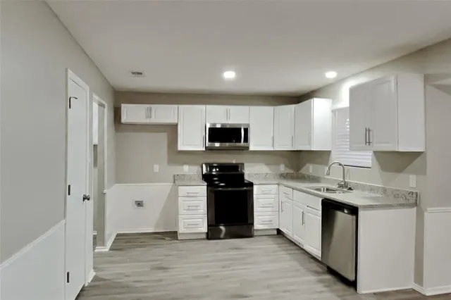 $2,025 | 2503 Engleford Drive, Arlington, TX 76015