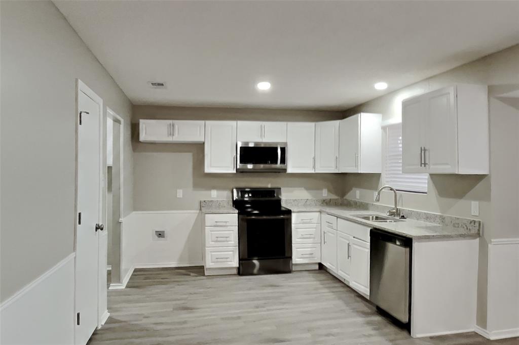 2503 Engleford Drive Arlington, TX 76015 - Photo 4 of 18