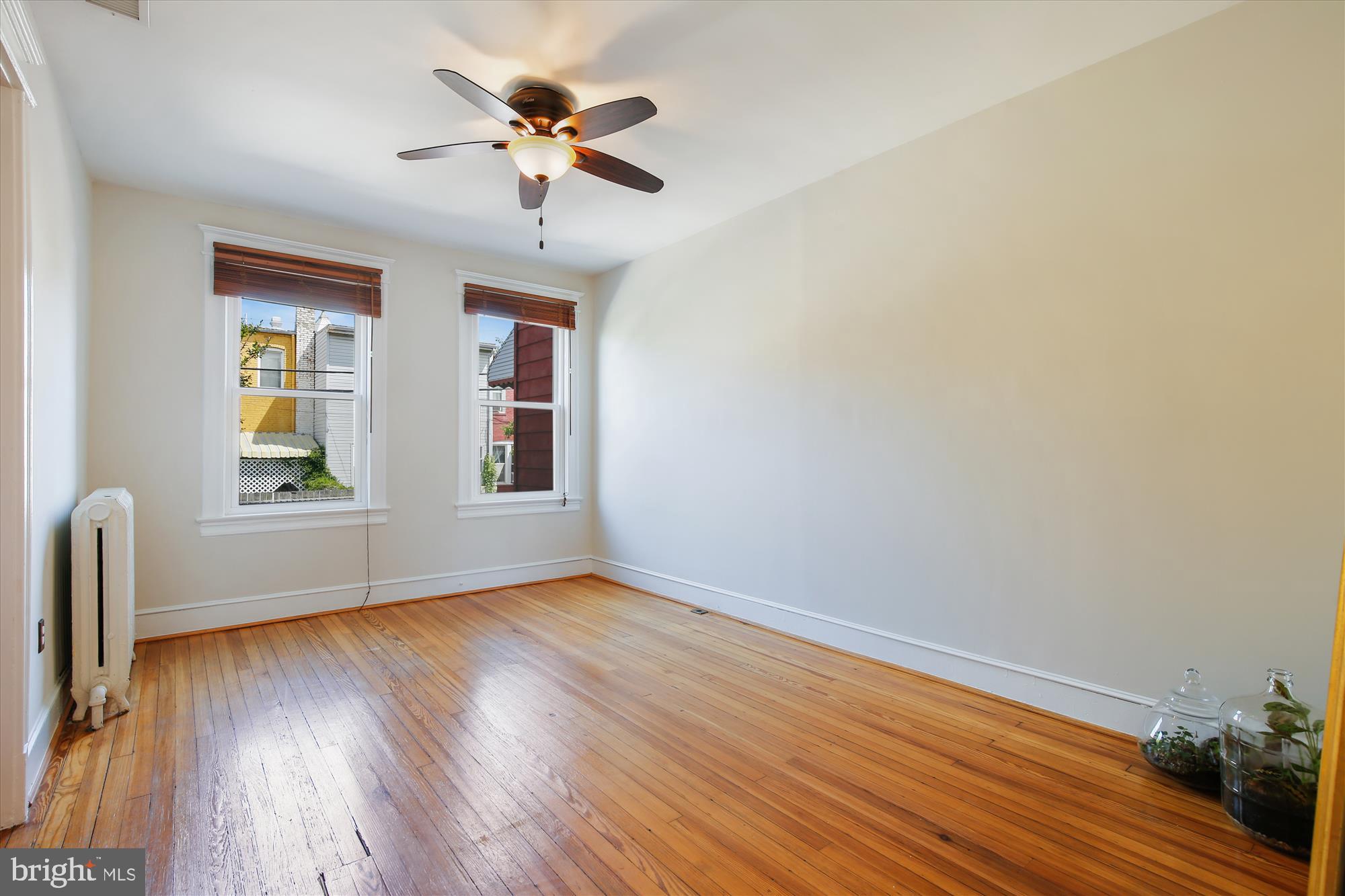 737 Park Road Northwest Washington, DC 20010 - Photo 11 of 31 Dining room