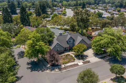 $1,350,000 | 4713 Circle B Place, Santa Rosa, CA 95405