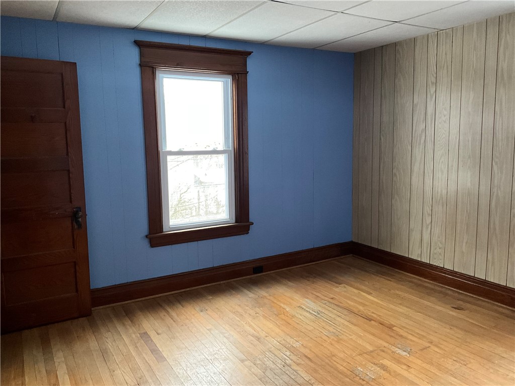 956 Main Street Locke, NY 13092 - Photo 25 of 33 Large bedroom