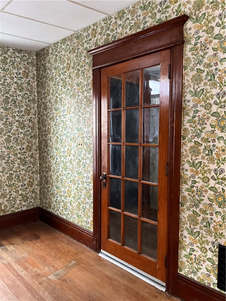 956 Main Street Locke, NY 13092 - Photo 8 of 35 Entry hall with coat closet