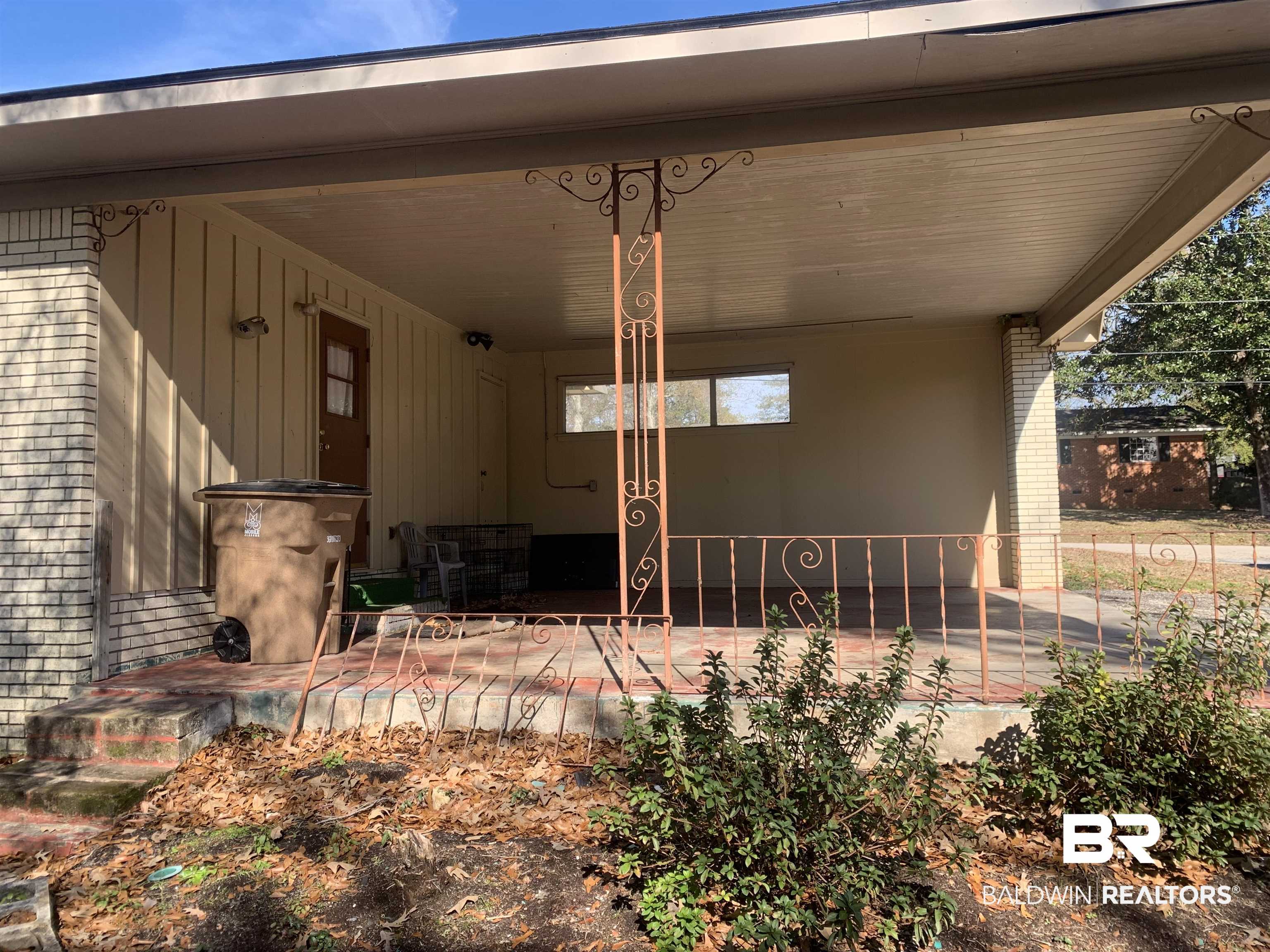 5467 Racine Avenue Mobile, AL 36618 - Photo 10 of 11 View of patio / terrace