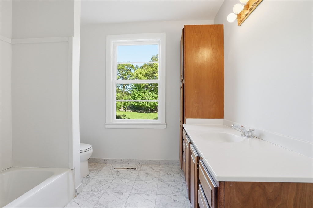 106 Bolton Road Harvard, MA 01451 - Photo 20 of 40