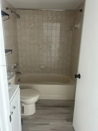 $2,300 | 11790 Southwest 18th Street, Unit 4053, Miami, FL 33175