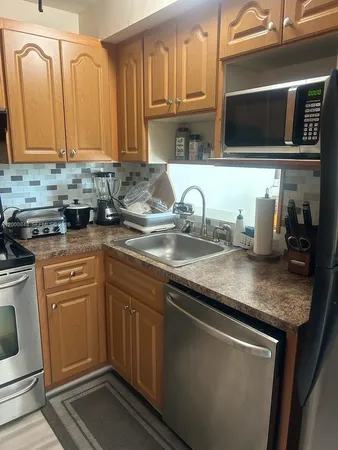 $2,300 | 11790 Southwest 18th Street, Unit 4053, Miami, FL 33175