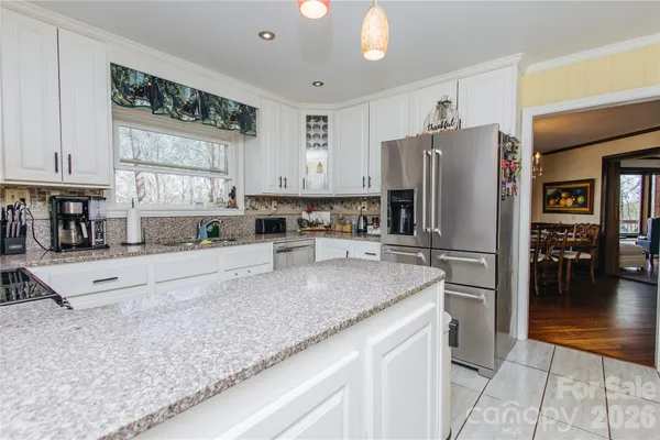 $650,000 | 56 East Glenview Street, Marion, NC 28752