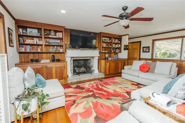 $650,000 | 56 East Glenview Street, Marion, NC 28752