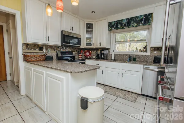 $650,000 | 56 East Glenview Street, Marion, NC 28752