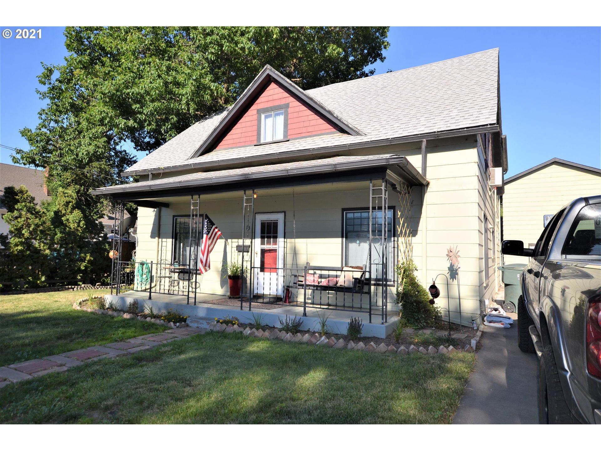 13 Southeast 10th Street Pendleton, OR 97801 - Photo 1 of 26 Gallery Image 1