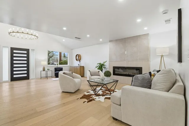 $3,498,000 | 3109 Maddux Drive, Palo Alto, CA 94303